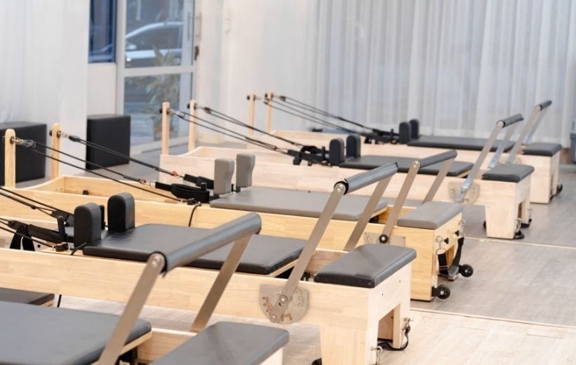 pilates-maquinas-desempleados-2025